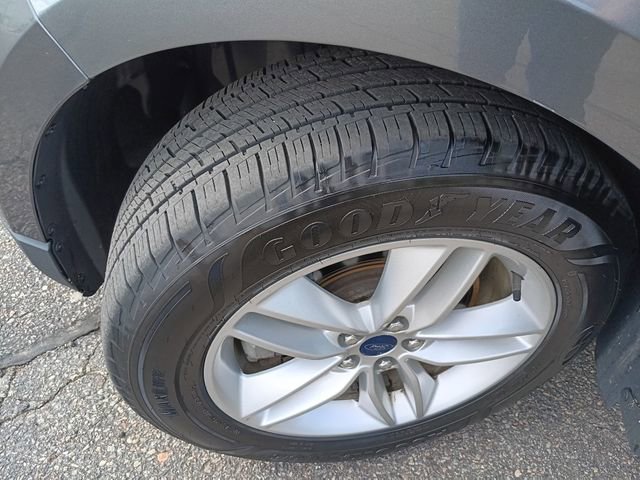 Used 2016 Ford Edge SEL AWD/4WD image 22