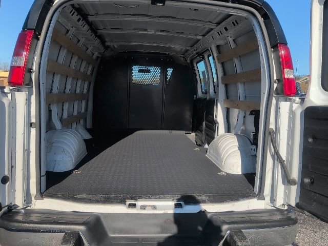 Used 2024 Chevrolet Express 2500 w/ Driver Convenience Package image 32