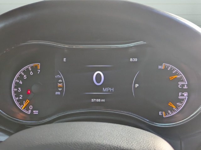 Used 2021 Jeep Grand Cherokee Laredo X RWD image 16