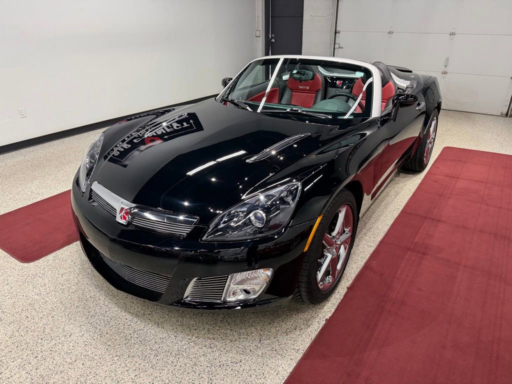 Used 2008 Saturn Sky Red Line RWD image 4