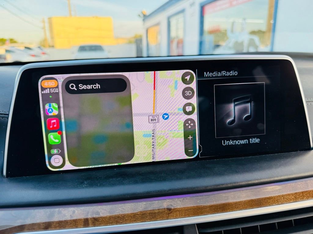 Used 2017 BMW 740i image 24