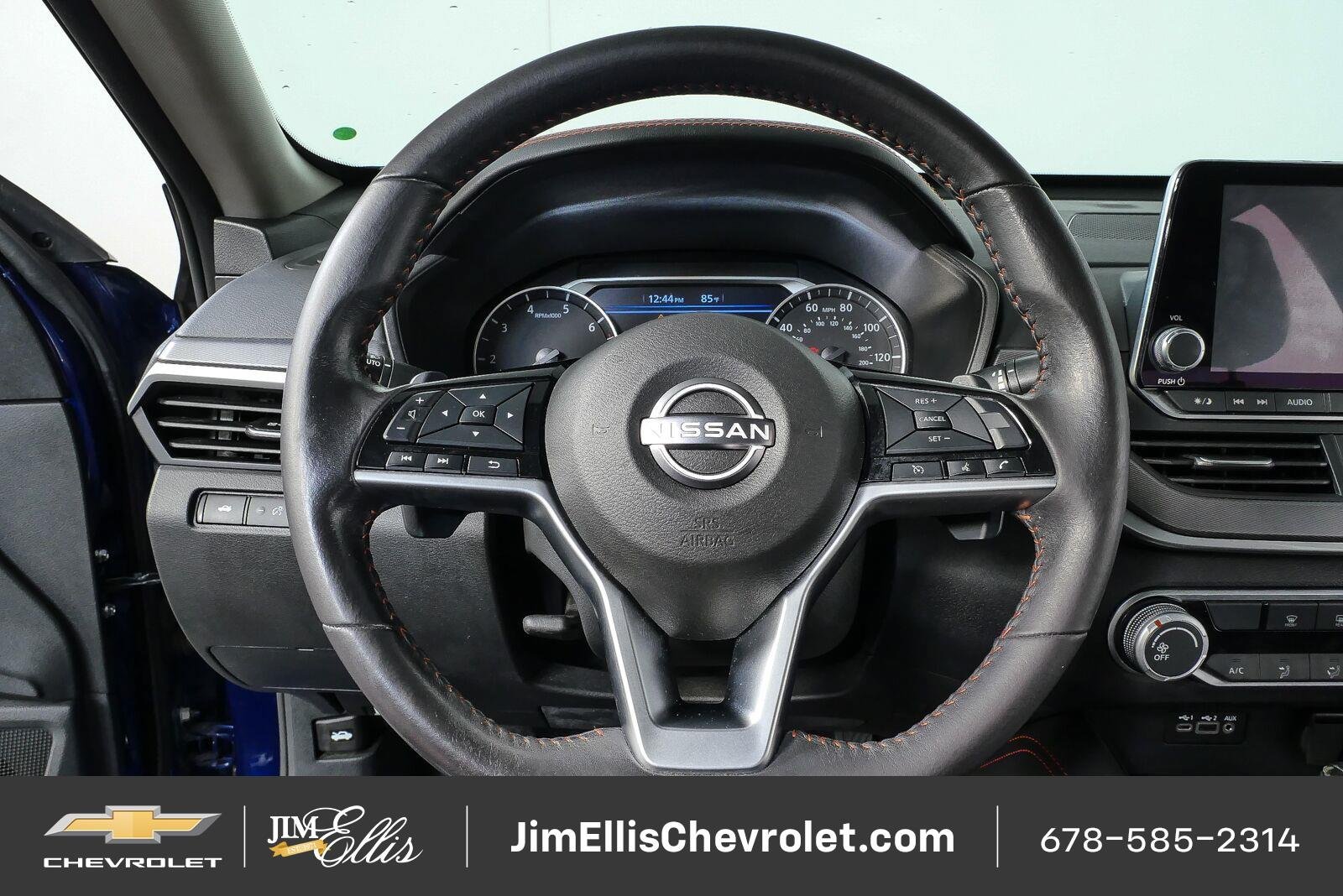 Used 2024 Nissan Altima 2.5 SR FWD image 9