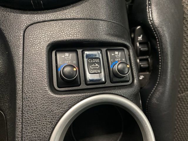 Used 2016 Nissan 370Z Touring Sport image 24