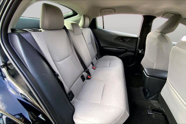 Certified 2025 Toyota Prius LE FWD image 19