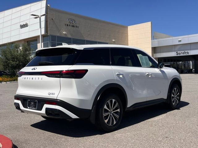 Certified 2025 INFINITI QX60 Pure image 4