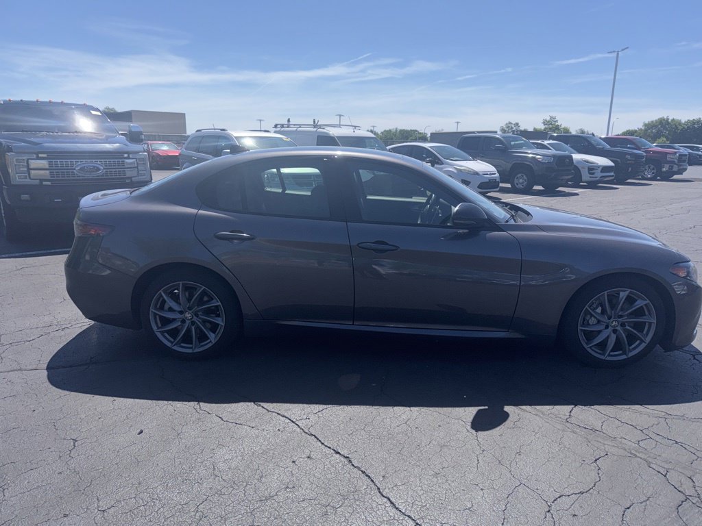 Used 2025 Alfa Romeo Giulia w/ Driving Assist Package RWD image 5
