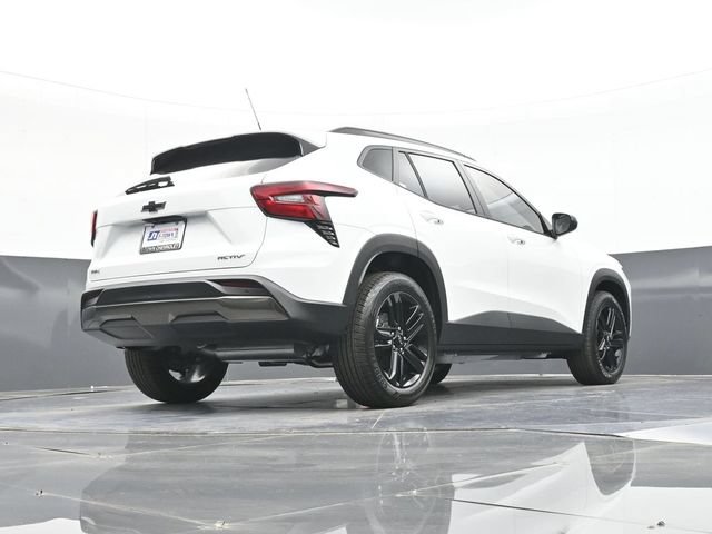 New 2026 Chevrolet Trax ACTIV w/ Sunroof Package FWD image 42