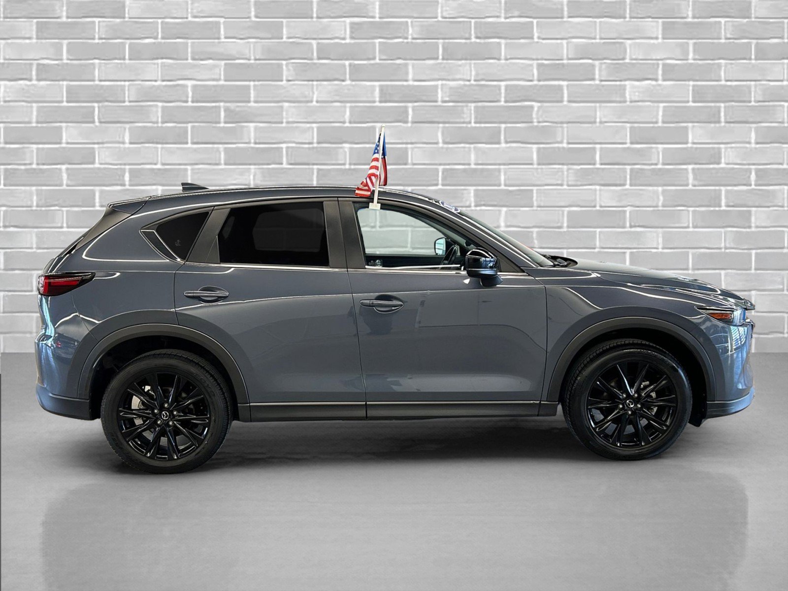 Used 2024 MAZDA CX-5 Carbon Edition image 6