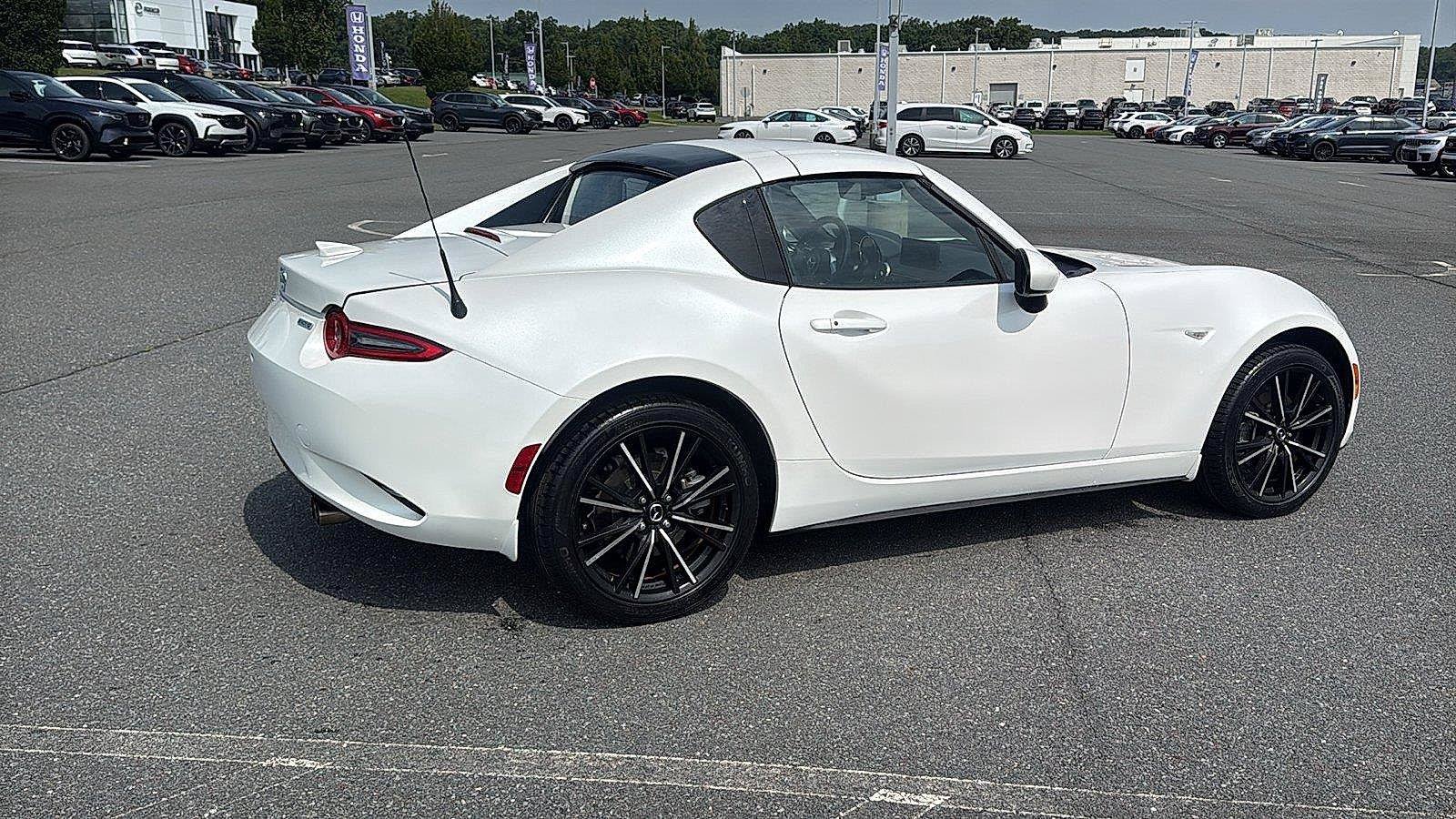 Used 2024 MAZDA MX-5 Miata RF Grand Touring RWD image 4