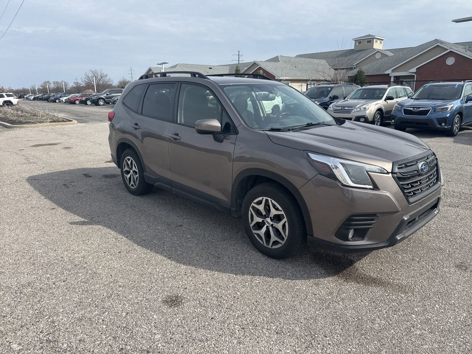 Used 2023 Subaru Forester Premium image 9