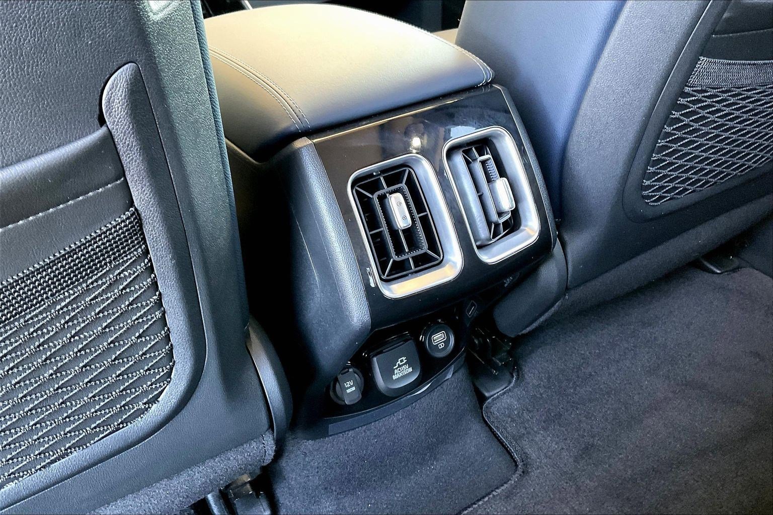 Used 2024 Kia Sorento SX Prestige AWD/4WD image 10