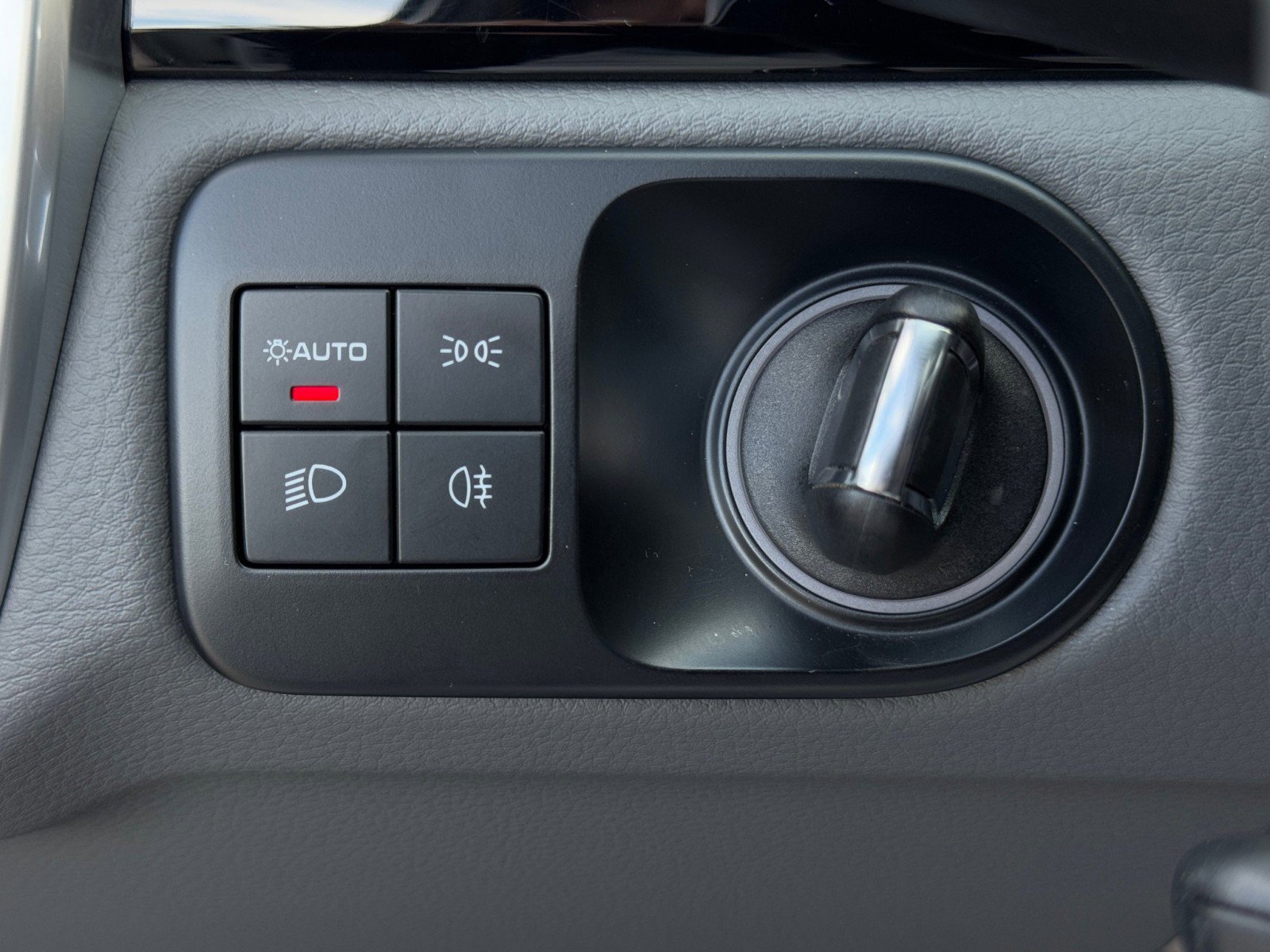 Used 2023 Porsche Cayenne E-Hybrid image 20