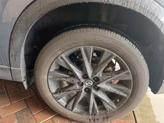 Used 2023 MAZDA CX-5 Carbon Edition image 3