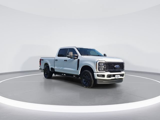 Used 2024 Ford F250 XL w/ STX Appearance Package AWD/4WD image 2