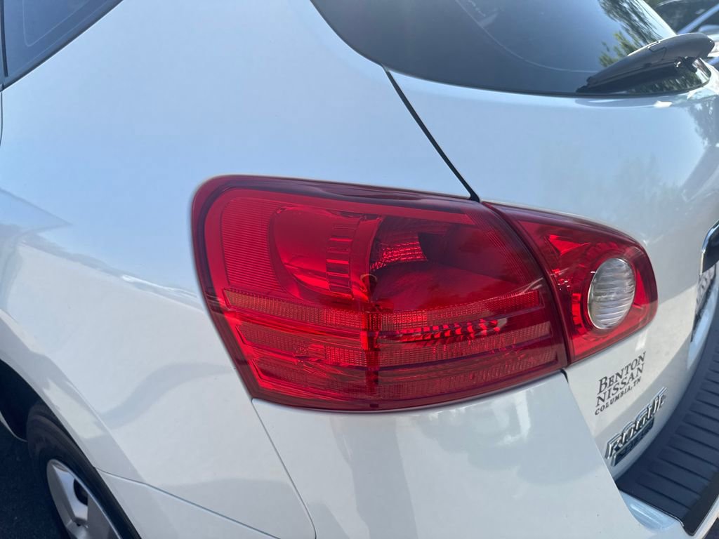 Used 2014 Nissan Rogue S w/ Convenience Package image 39