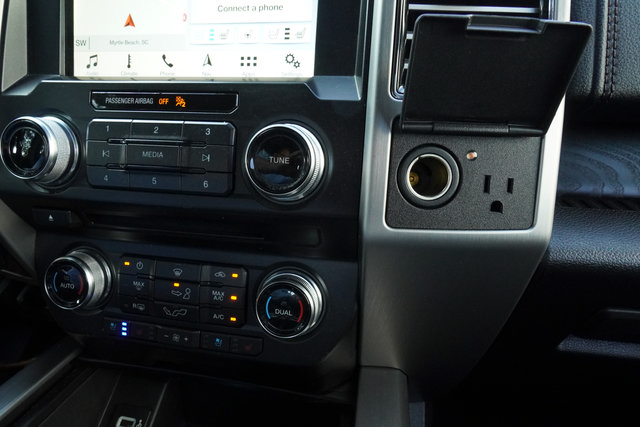 Used 2018 Ford F150 Platinum w/ Equipment Group 701A Luxury AWD/4WD image 25