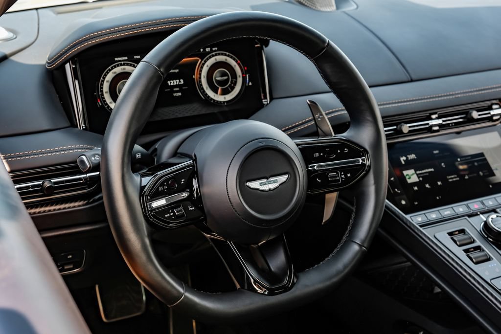 Used 2024 Aston Martin DB12 Coupe RWD image 11
