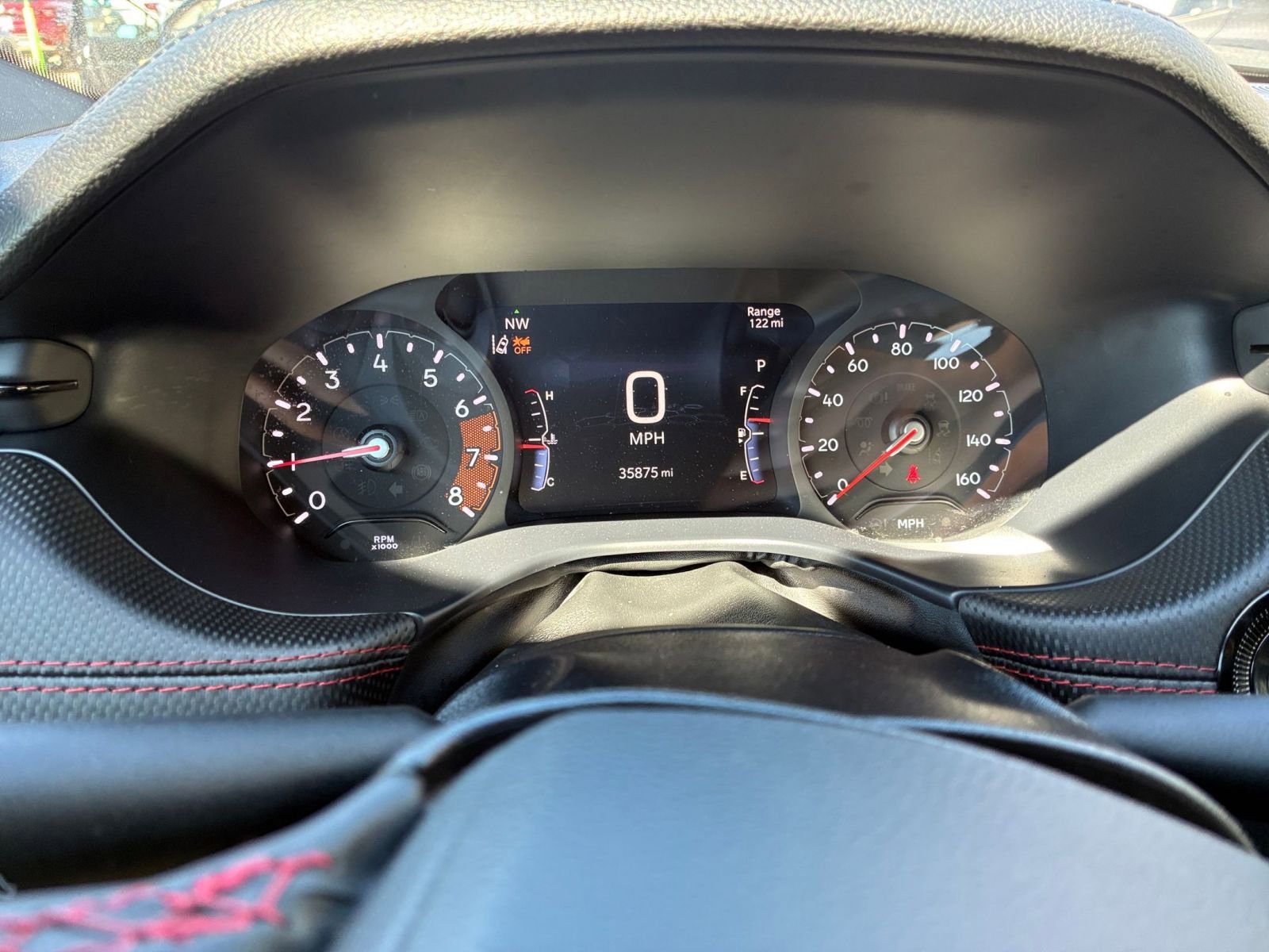 Used 2025 Jeep Compass Trailhawk AWD/4WD image 39