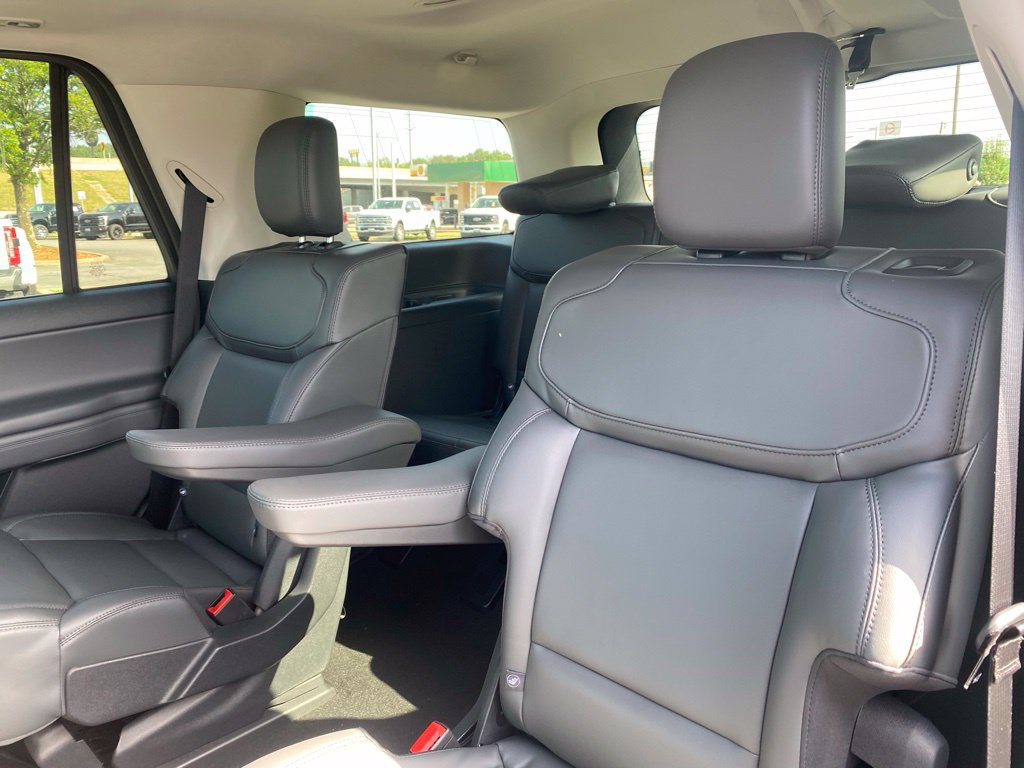 New 2027 Ford Expedition Active AWD/4WD image 28