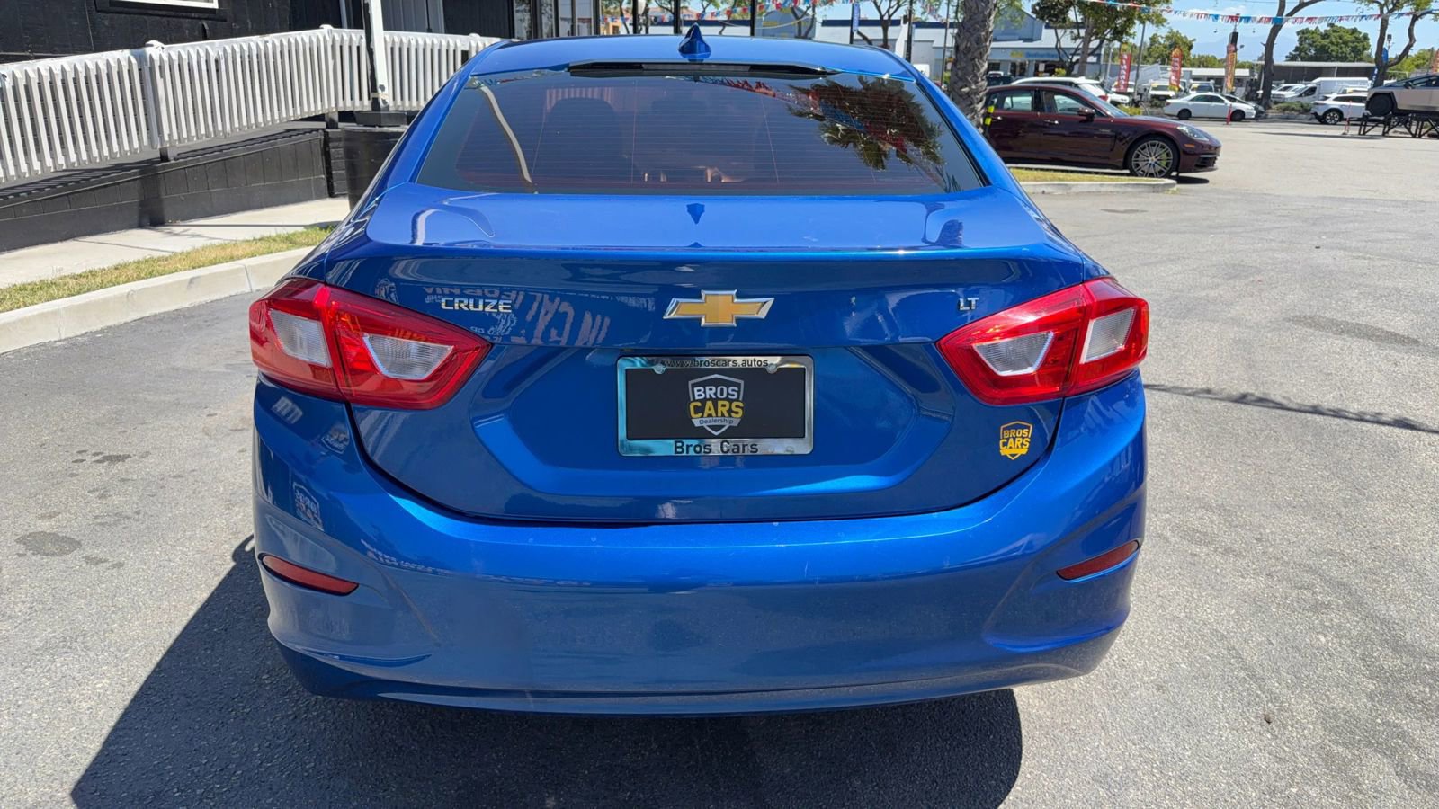 Used 2017 Chevrolet Cruze LT w/ Convenience Package image 7