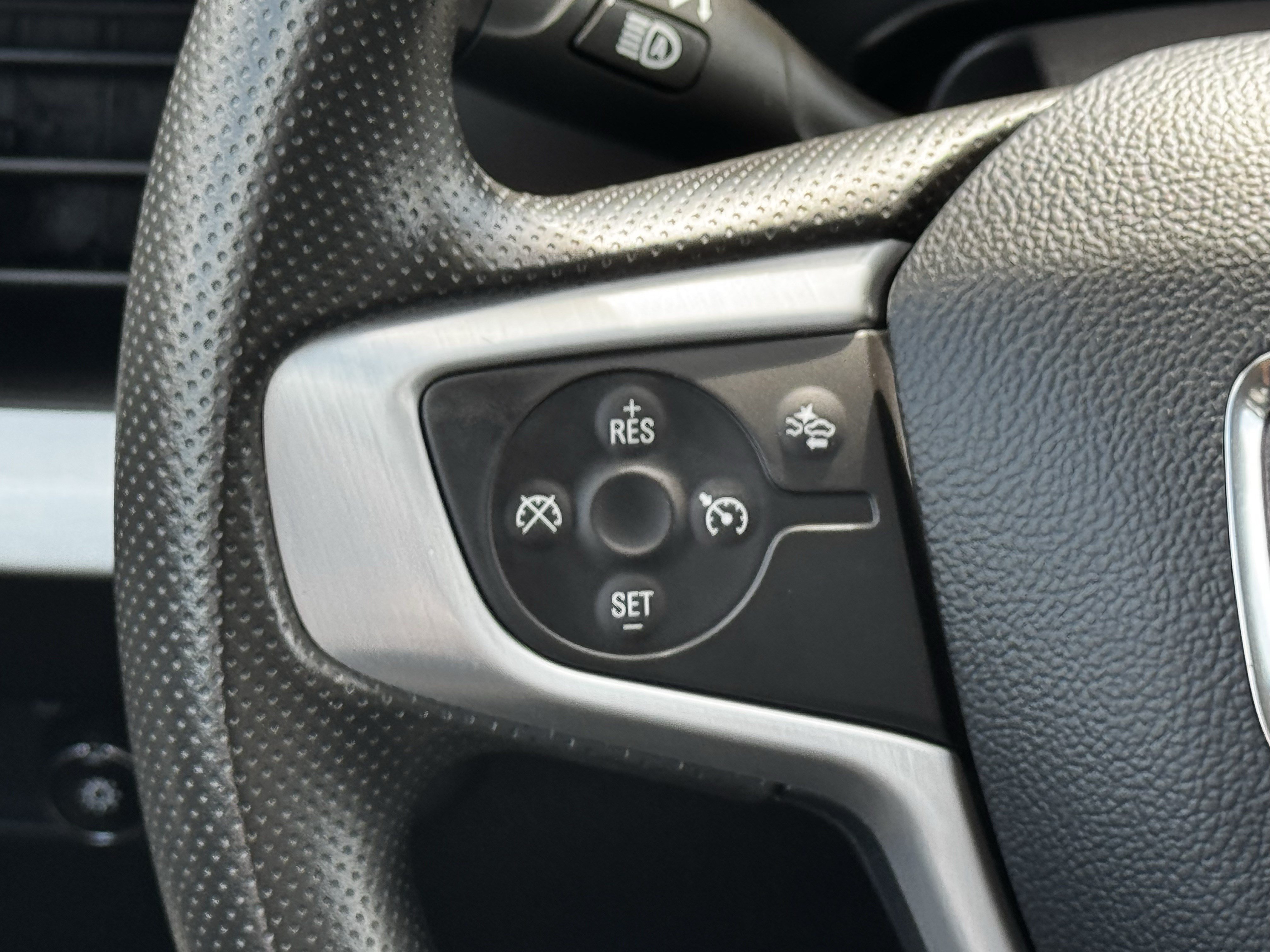 Used 2024 GMC Terrain SLE FWD image 13