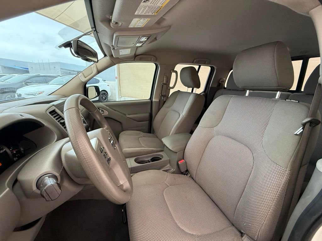 Used 2020 Nissan Frontier SV w/ Midnight Edition Floor Mats image 24