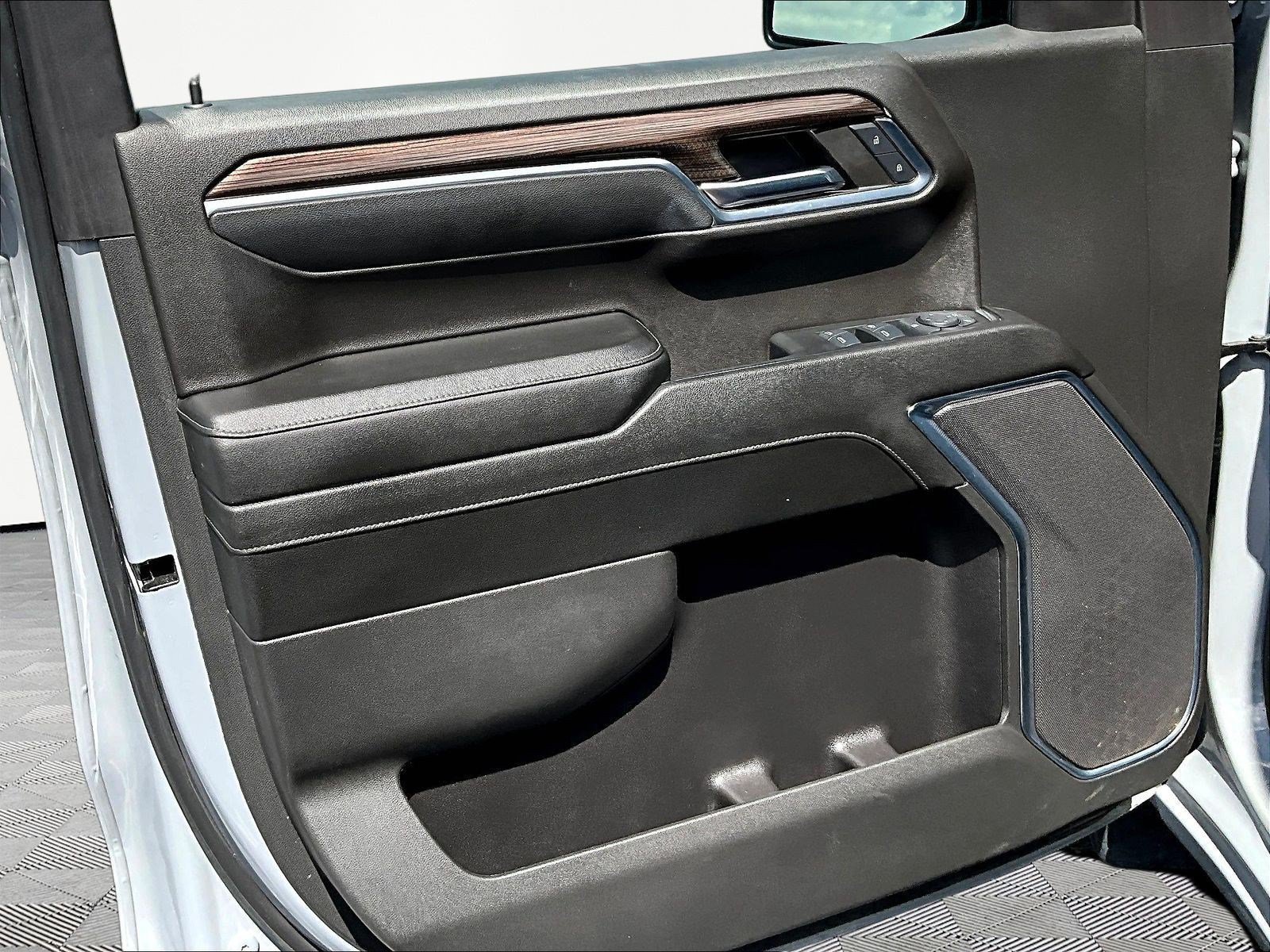Used 2024 Chevrolet Silverado 1500 LT AWD/4WD image 20