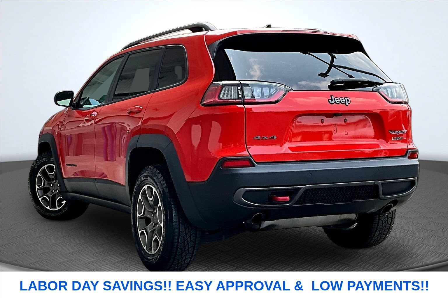 Used 2021 Jeep Cherokee Trailhawk w/ Sun, Sound & Nav Group AWD/4WD image 3