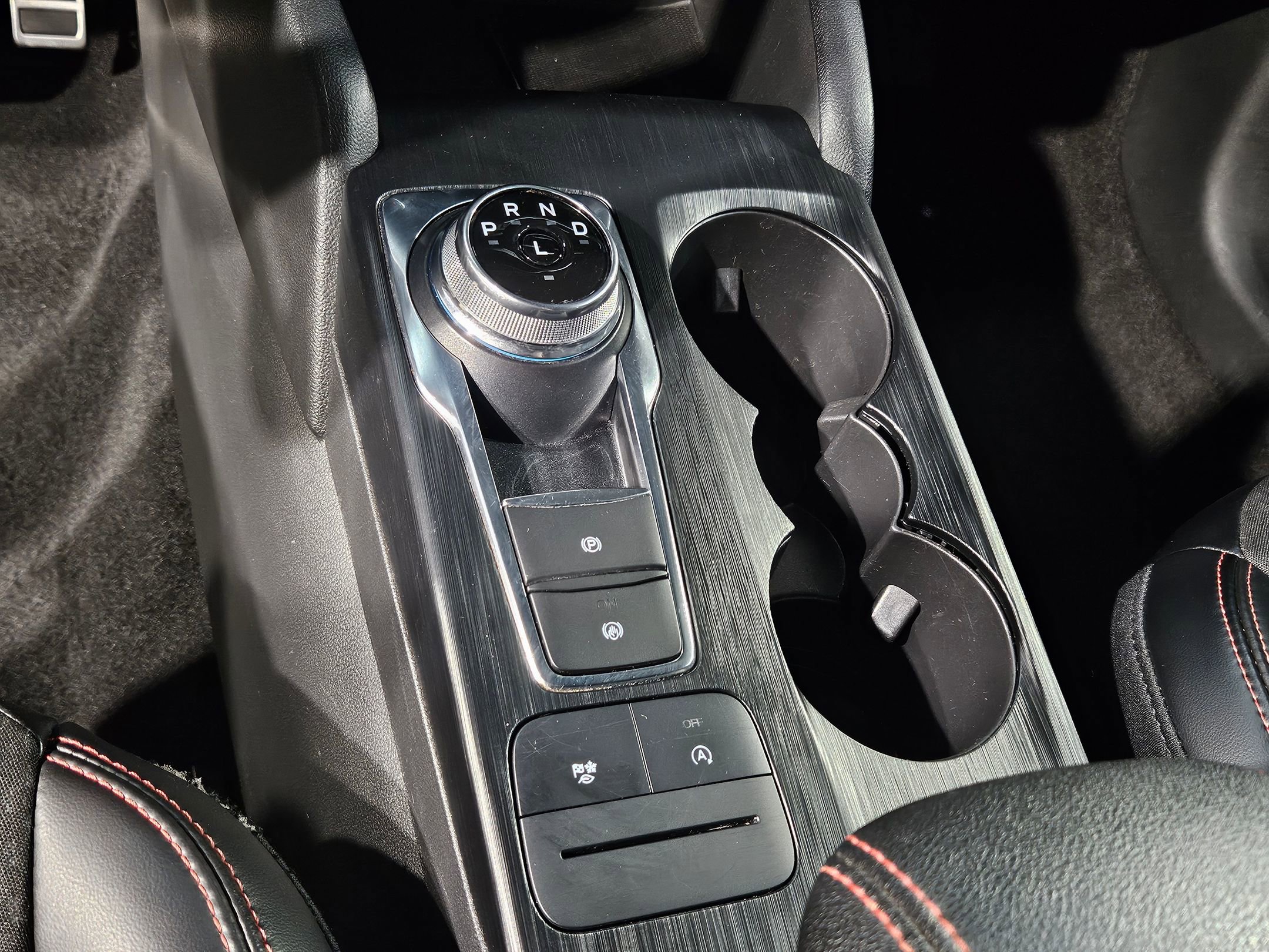 Used 2024 Ford Escape ST-Line AWD/4WD image 32