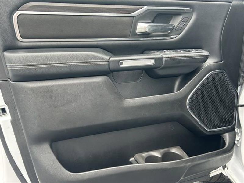 Used 2025 RAM 1500 Laramie image 27