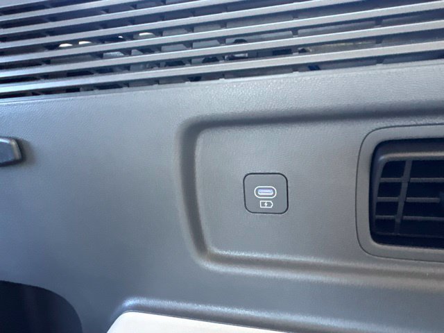 Used 2026 Hyundai Santa Fe SEL FWD image 13