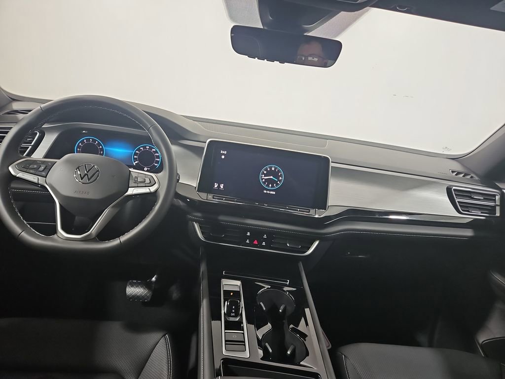 New 2026 Volkswagen Atlas Cross Sport SE image 12