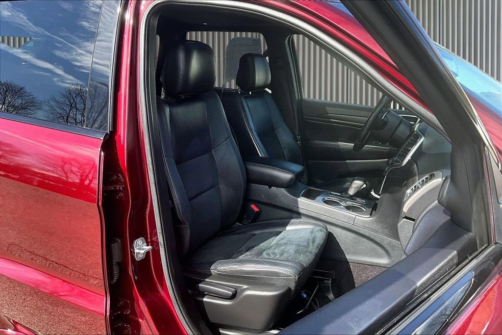 Used 2017 Jeep Grand Cherokee Altitude image 8