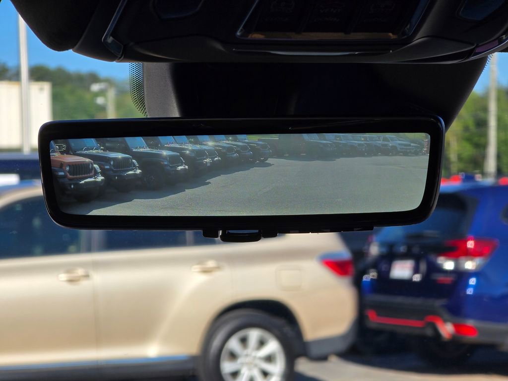 New 2025 Jeep Grand Cherokee Summit image 31