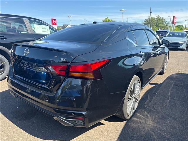 Used 2025 Nissan Altima 2.5 SL FWD image 4