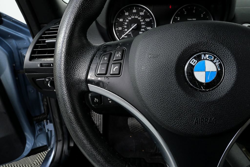 Used 2011 BMW 128i Convertible image 9