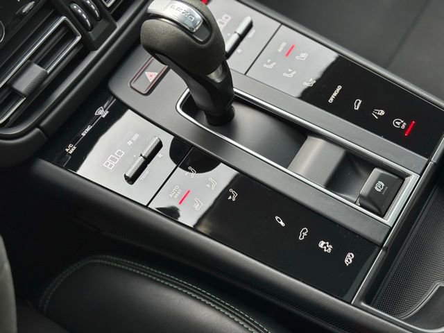 Used 2023 Porsche Macan GTS image 44