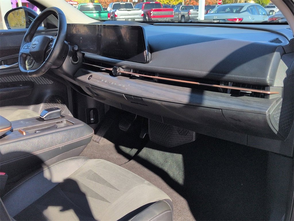 Used 2024 Nissan Ariya FWD image 21