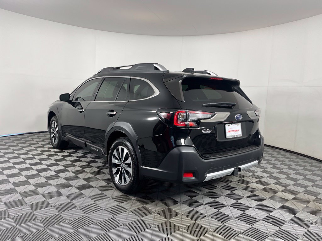 Used 2023 Subaru Outback Touring XT AWD/4WD image 15
