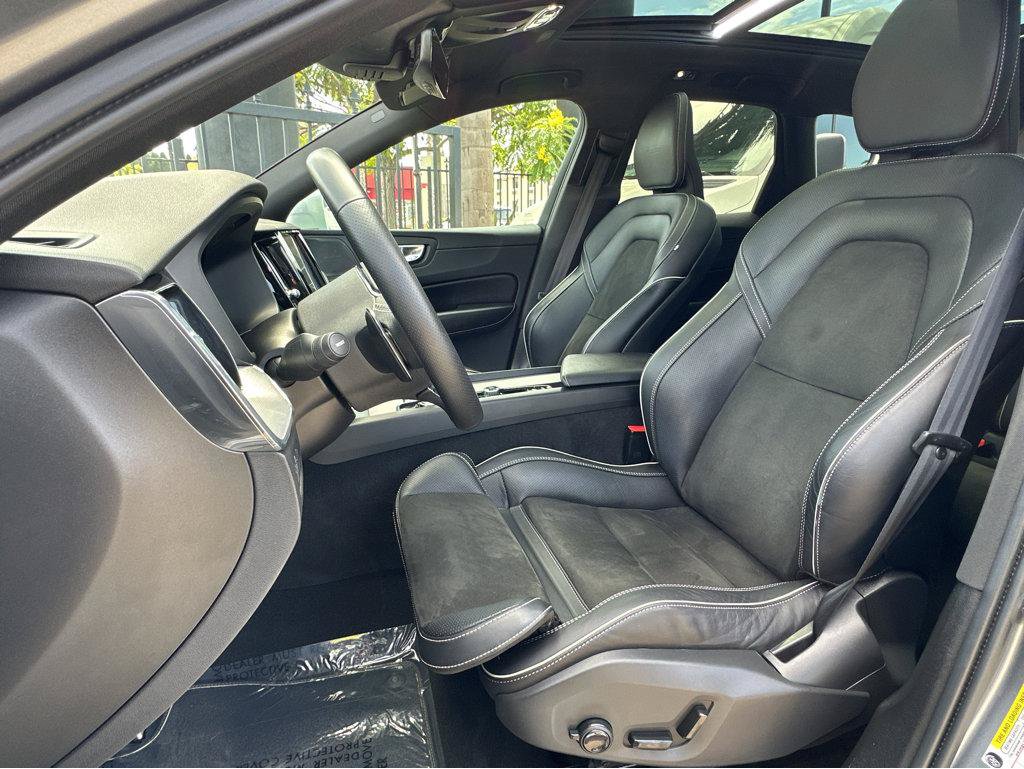 Used 2019 Volvo XC60 T8 R-Design w/ Advanced Package AWD/4WD image 8