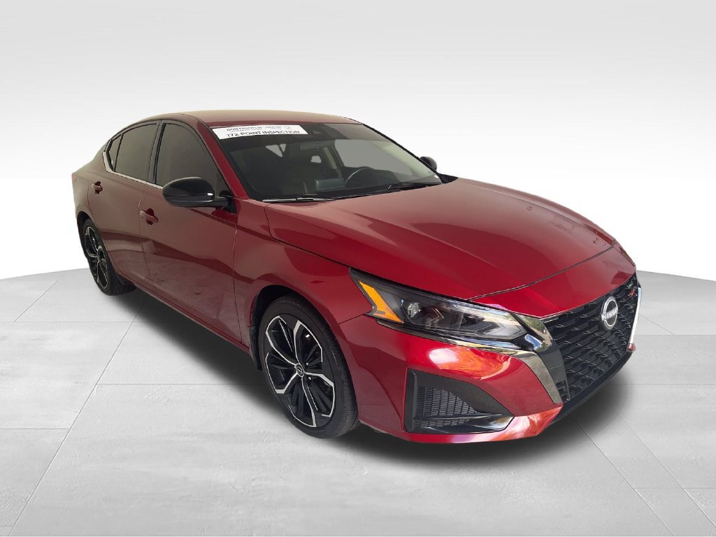 Used 2025 Nissan Altima 2.5 SR FWD image 7