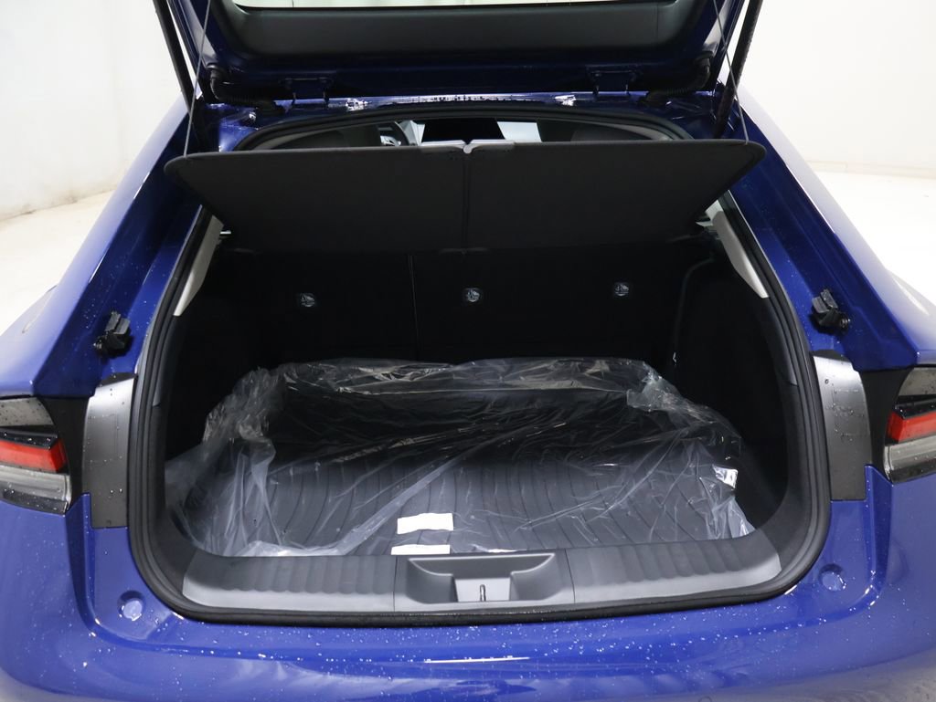 New 2026 Toyota Prius LE image 14