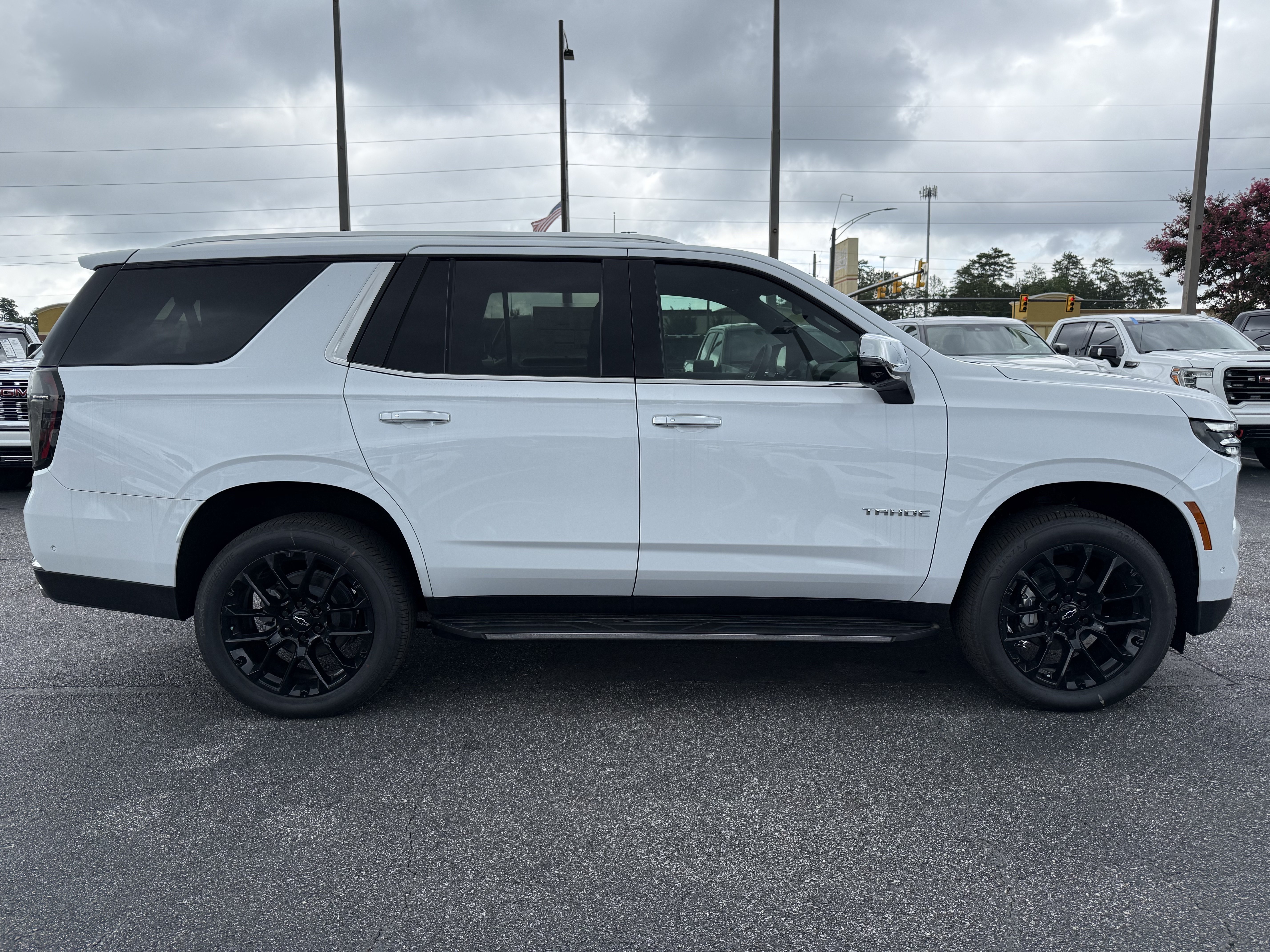 New 2026 Chevrolet Tahoe Premier w/ Sun And Tow Package AWD/4WD image 11