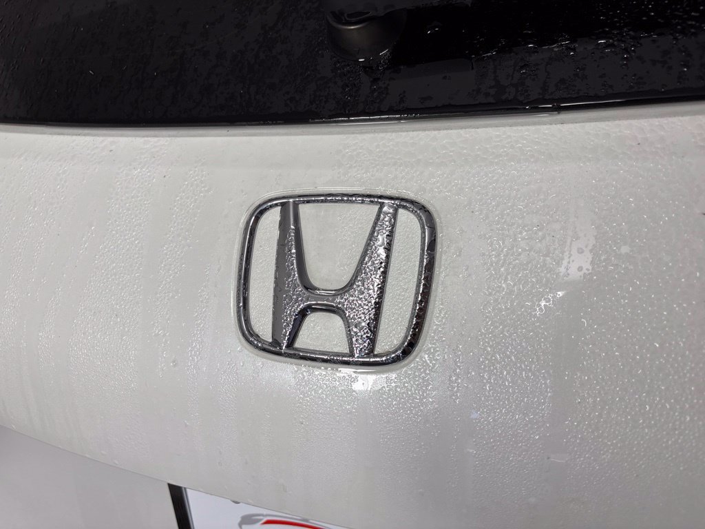 Used 2027 Honda HR-V LX image 12