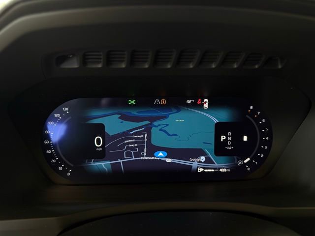 New 2026 Volvo XC90 B5 Plus w/ Protection Package image 18