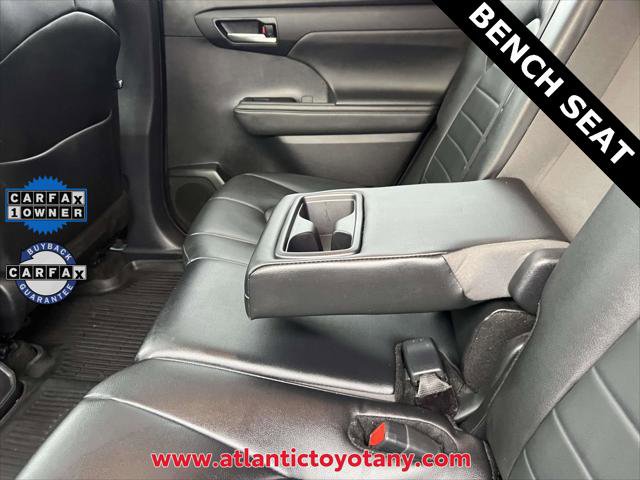Certified 2024 Toyota Highlander XLE image 18