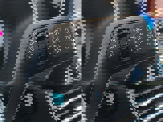 Used 2024 Ford Escape ST-Line image 24