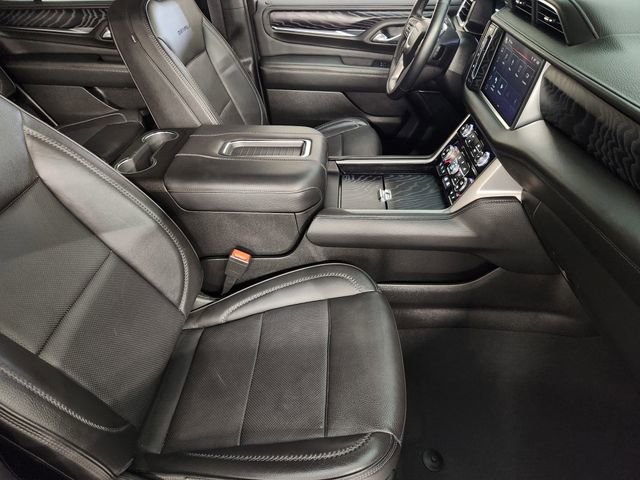 Used 2023 GMC Yukon Denali w/ Max Trailering Package image 3