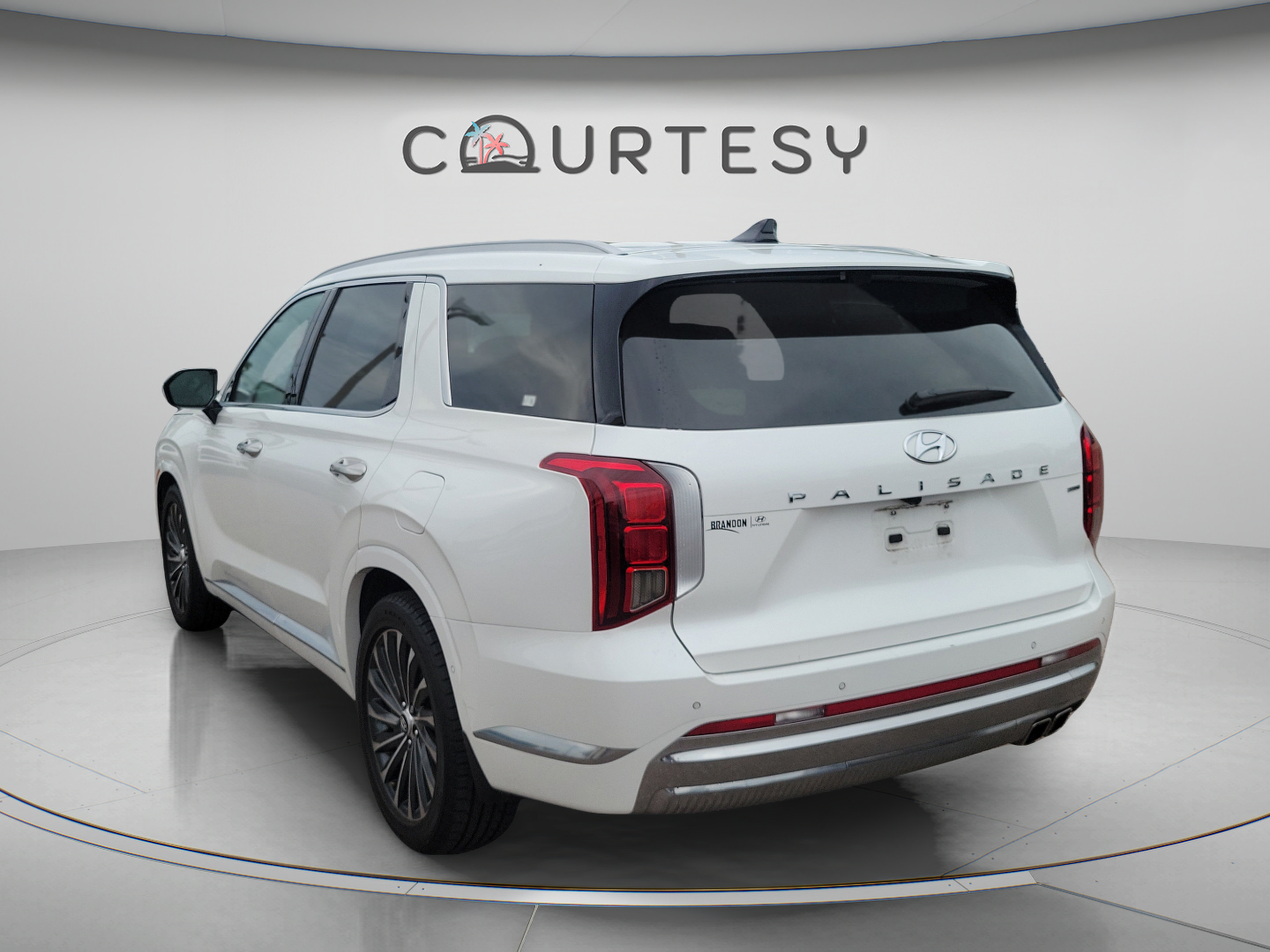 Used 2023 Hyundai Palisade Calligraphy AWD/4WD image 3