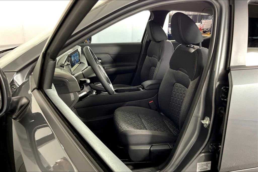 New 2026 Nissan Kicks SV image 14